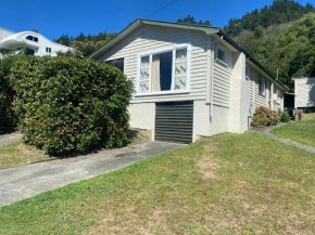 Peaceful Picton Home